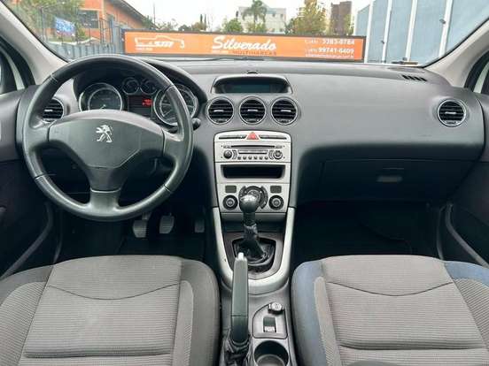 PEUGEOT-308-2015