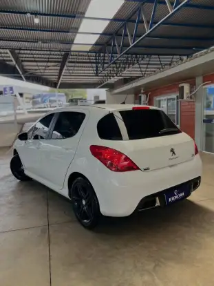 PEUGEOT-308-2012
