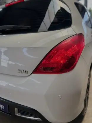 PEUGEOT-308-2012