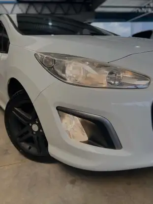 PEUGEOT-308-2012