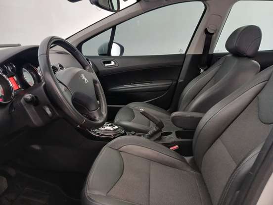 PEUGEOT-308-2015