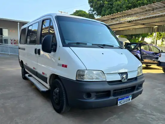 PEUGEOT-BOXER-2013