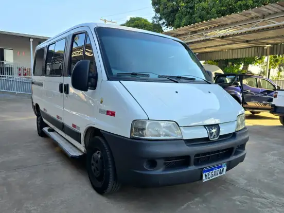 PEUGEOT-BOXER-2.3 HDI 330 PASSAGEIRO 16 LUGARES 8V DIESEL 3P MANUAL PEUGEOT-BOXER-2013