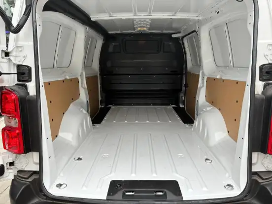 PEUGEOT-EXPERT-2026