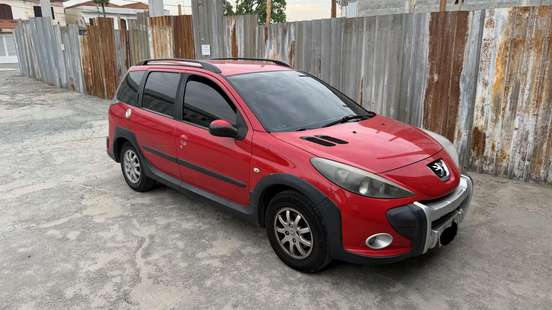 PEUGEOT-207-2011