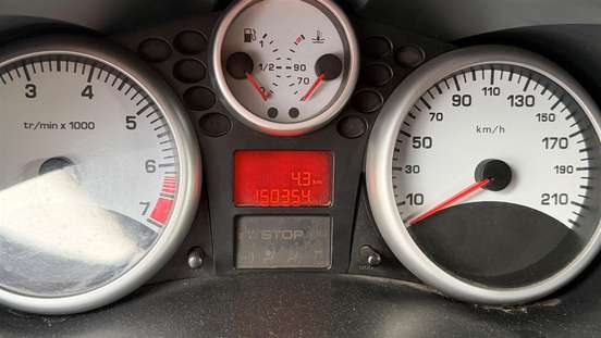 PEUGEOT-207-2011