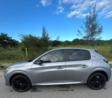 PEUGEOT-208-2023
