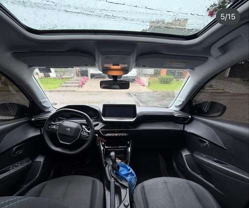 PEUGEOT-208-2022