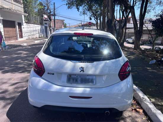PEUGEOT-208-1.6 ALLURE 16V FLEX 4P AUTOMÁTICO PEUGEOT-208-2017