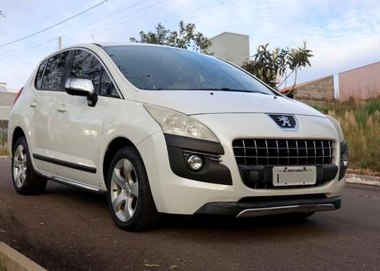 PEUGEOT-3008-2012