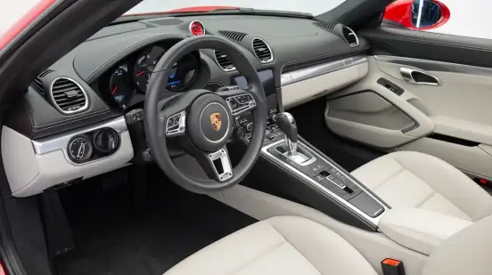PORSCHE-718-2024