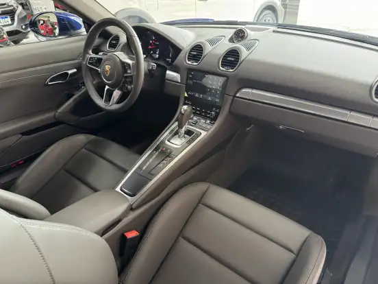 PORSCHE-718-2024