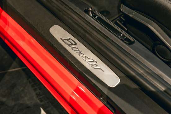 PORSCHE-718-2024