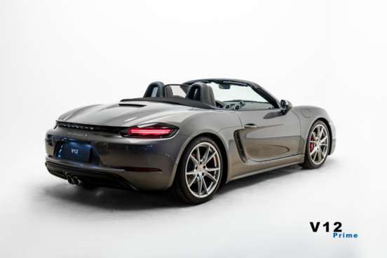 PORSCHE-718-2016