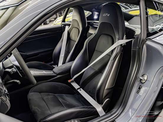 PORSCHE-718-2023