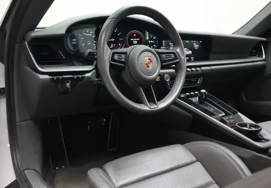 PORSCHE-911-2020
