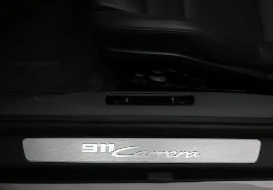 PORSCHE-911-2020