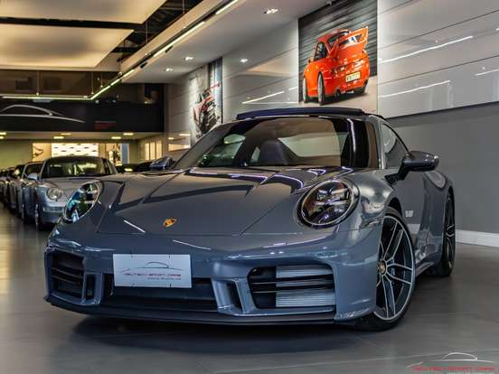 PORSCHE-911-2025