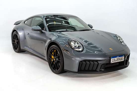 PORSCHE-911-2025