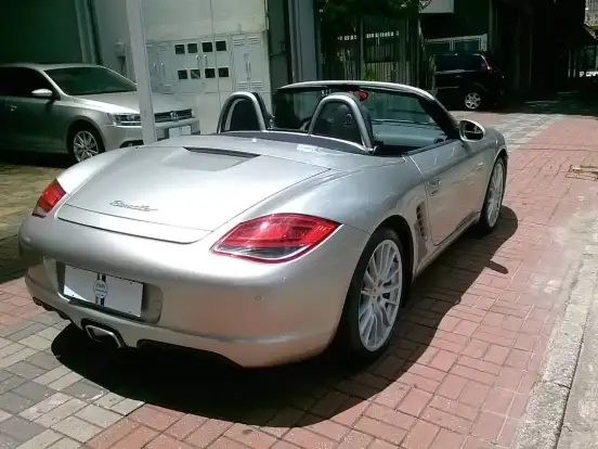PORSCHE-BOXSTER-2010