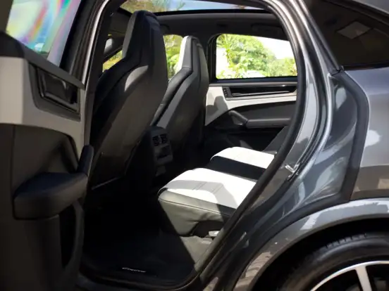 PORSCHE-CAYENNE-3.0 V6 E-HYBRID BLACK EDITION COUPÉ AWD TIPTRONIC S PORSCHE-CAYENNE-2026