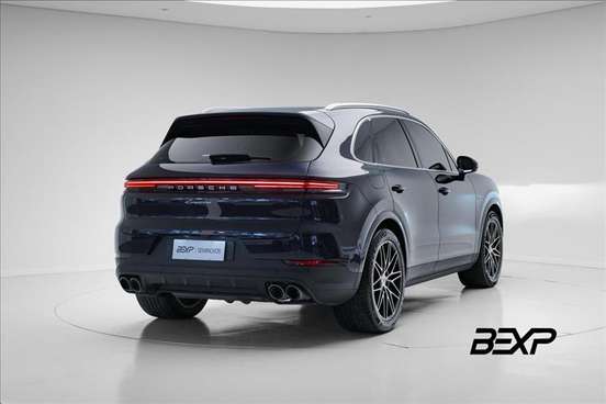 PORSCHE-CAYENNE-2024
