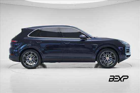 PORSCHE-CAYENNE-2024