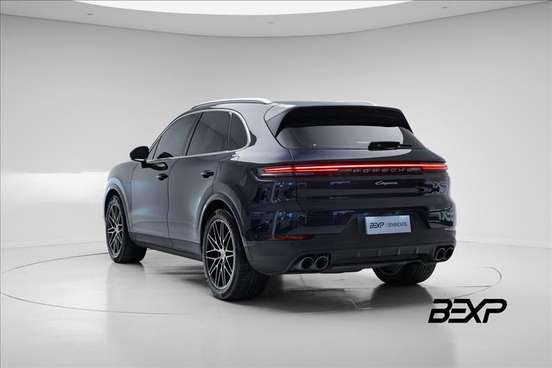 PORSCHE-CAYENNE-2024
