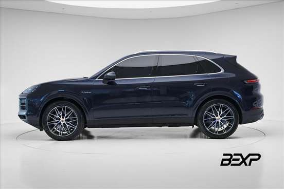 PORSCHE-CAYENNE-2024