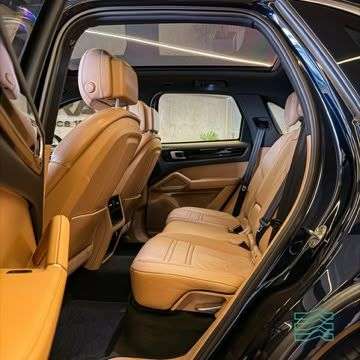 PORSCHE-CAYENNE-2019
