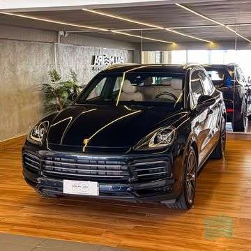 PORSCHE-CAYENNE-2019