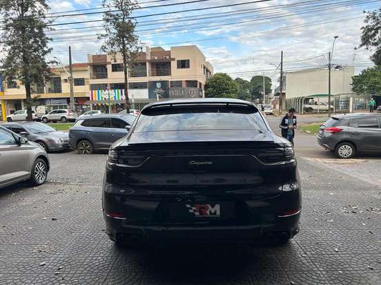 PORSCHE-CAYENNE-2023