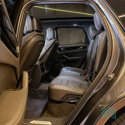 PORSCHE-CAYENNE-2018
