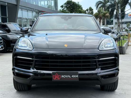PORSCHE-CAYENNE-2019