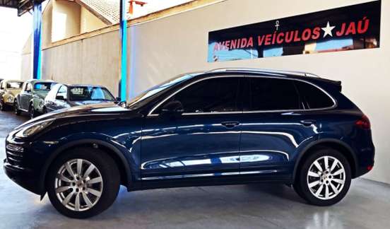 PORSCHE-CAYENNE-2013