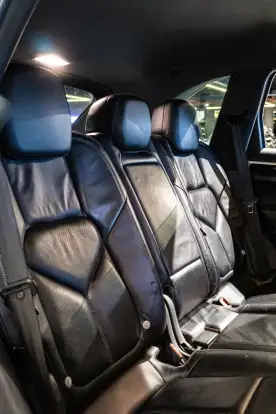 PORSCHE-CAYENNE-2012