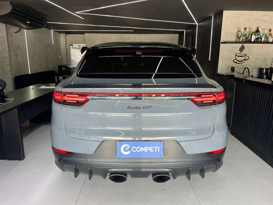 PORSCHE-CAYENNE-2022