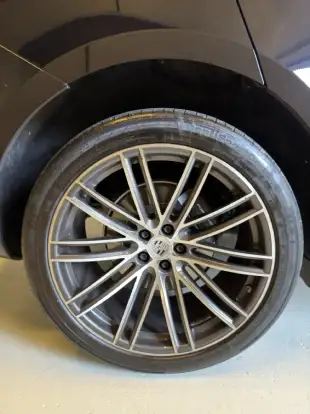 PORSCHE-MACAN-2021