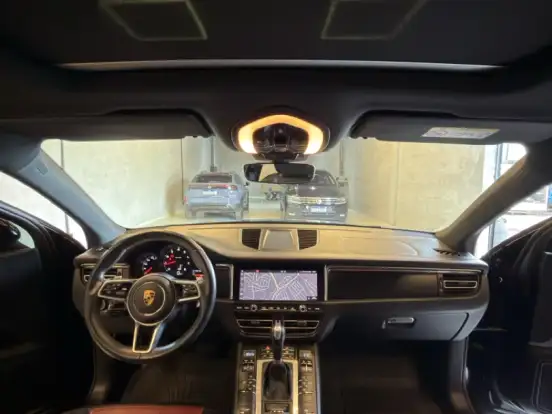 PORSCHE-MACAN-2.0 16V GASOLINA 4P AUTOMÁTICO PORSCHE-MACAN-2021
