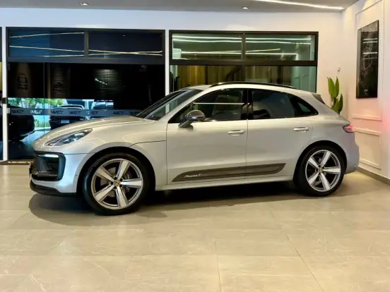 PORSCHE-MACAN-2022