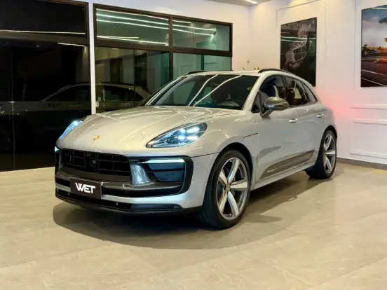 PORSCHE-MACAN-2022