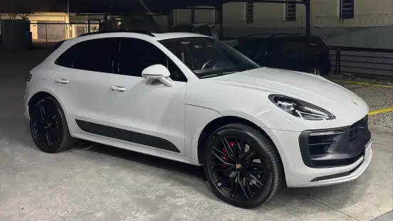 PORSCHE-MACAN-2023