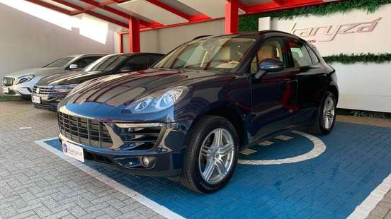 PORSCHE-MACAN-2016