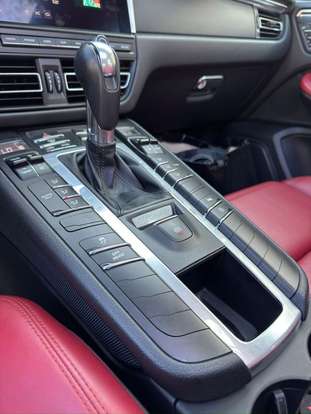 PORSCHE-MACAN-2021