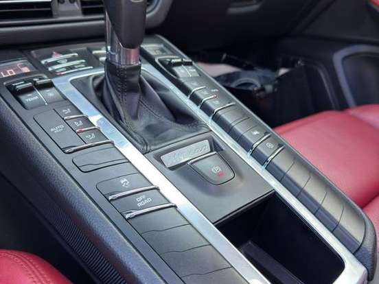 PORSCHE-MACAN-2.0 16V GASOLINA 4P AUTOMÁTICO PORSCHE-MACAN-2021
