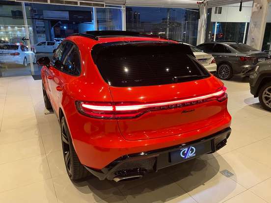 PORSCHE-MACAN-2023