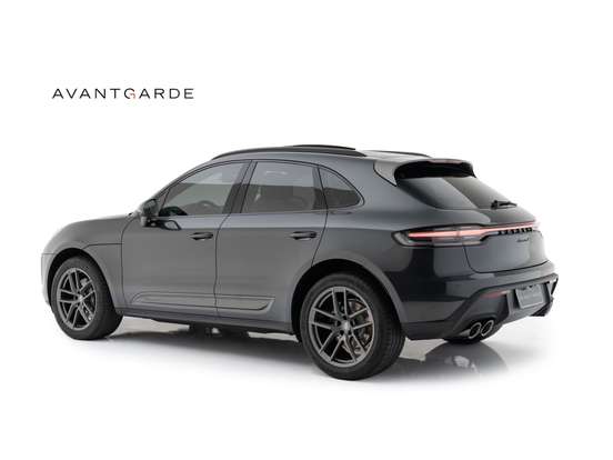 PORSCHE-MACAN-2024