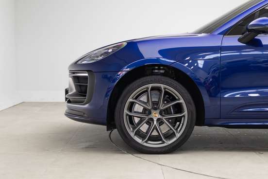 PORSCHE-MACAN-2023