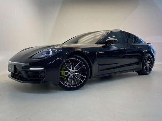 PORSCHE-PANAMERA-2022