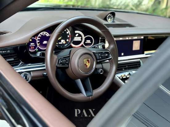 PORSCHE-PANAMERA-2021